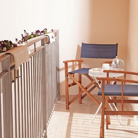Apartments Villa Bougainville San Felice del Benaco Bagian luar foto