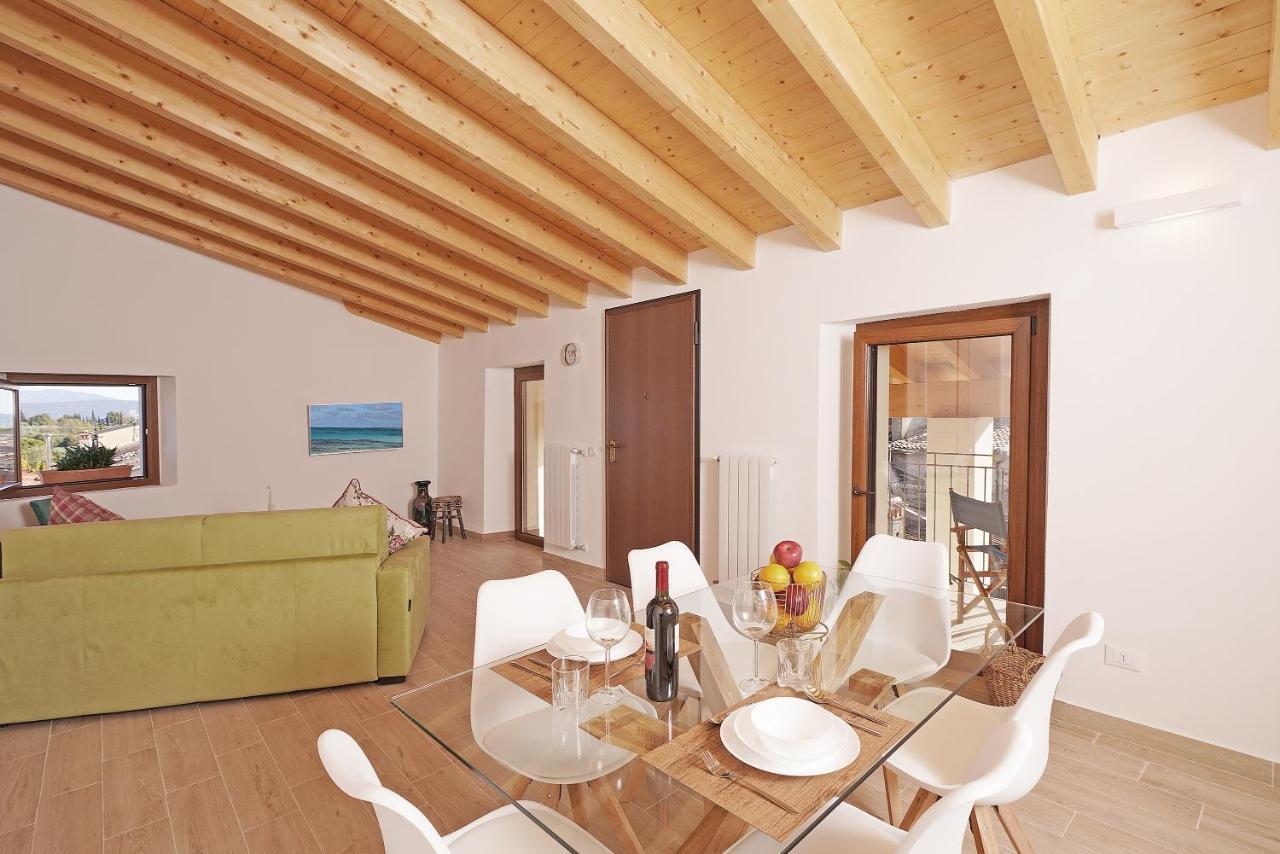 Apartments Villa Bougainville San Felice del Benaco Bagian luar foto