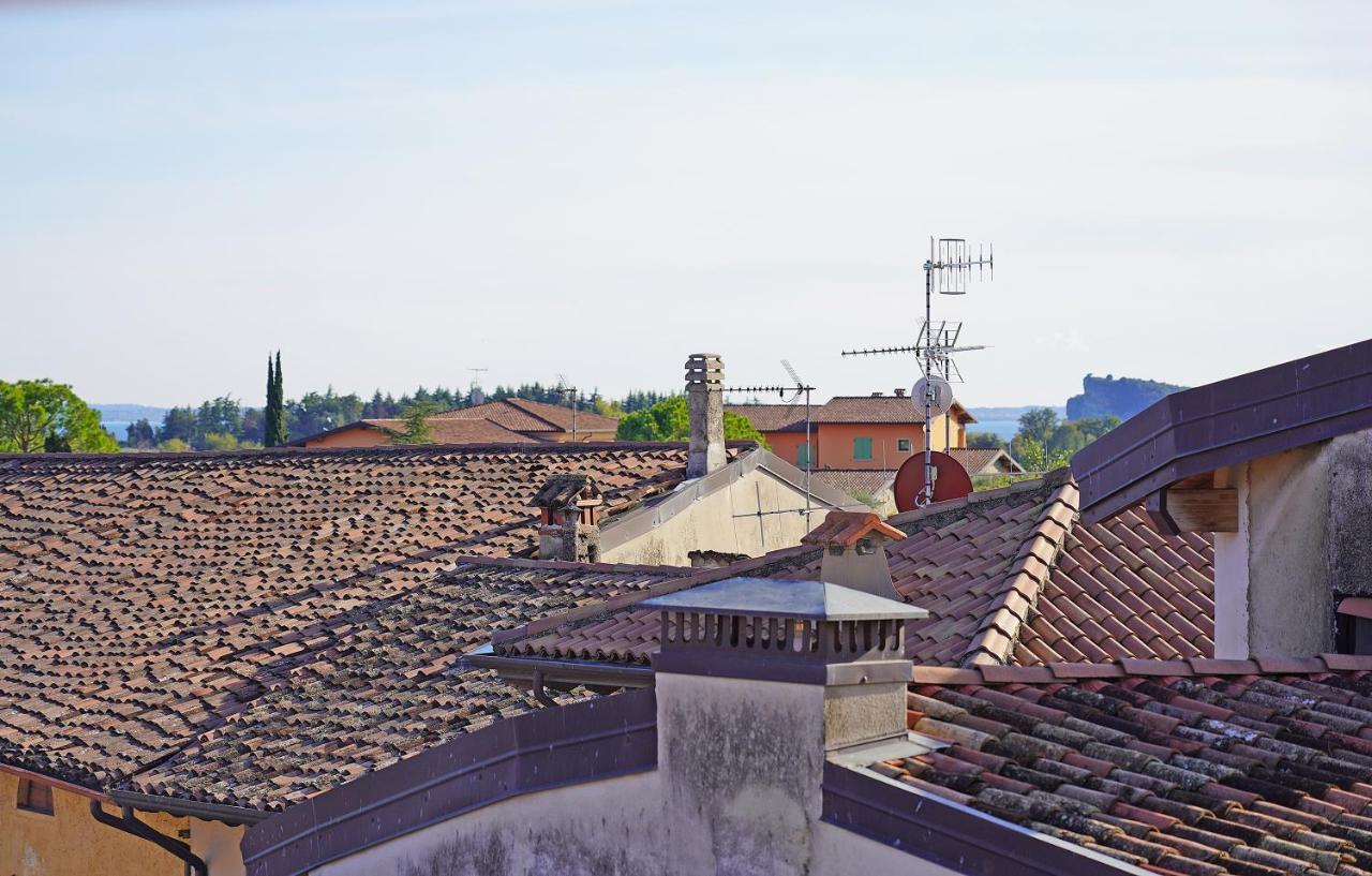 Apartments Villa Bougainville San Felice del Benaco Bagian luar foto