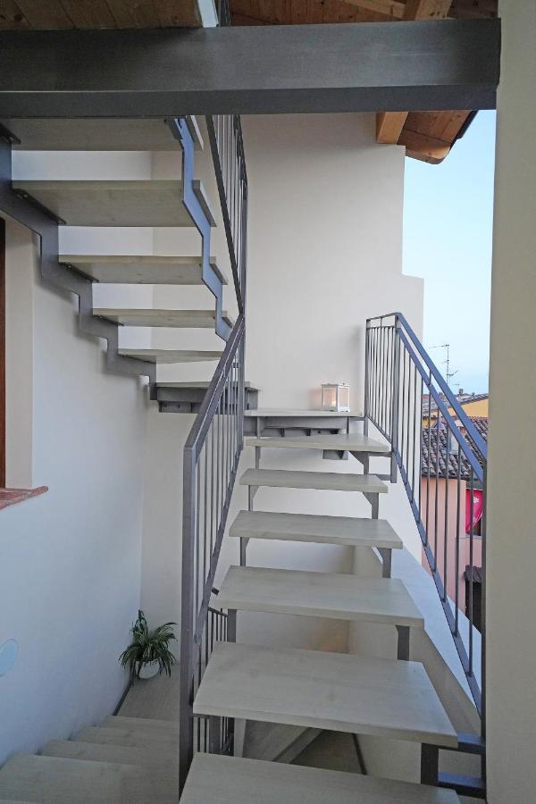 Apartments Villa Bougainville San Felice del Benaco Bagian luar foto