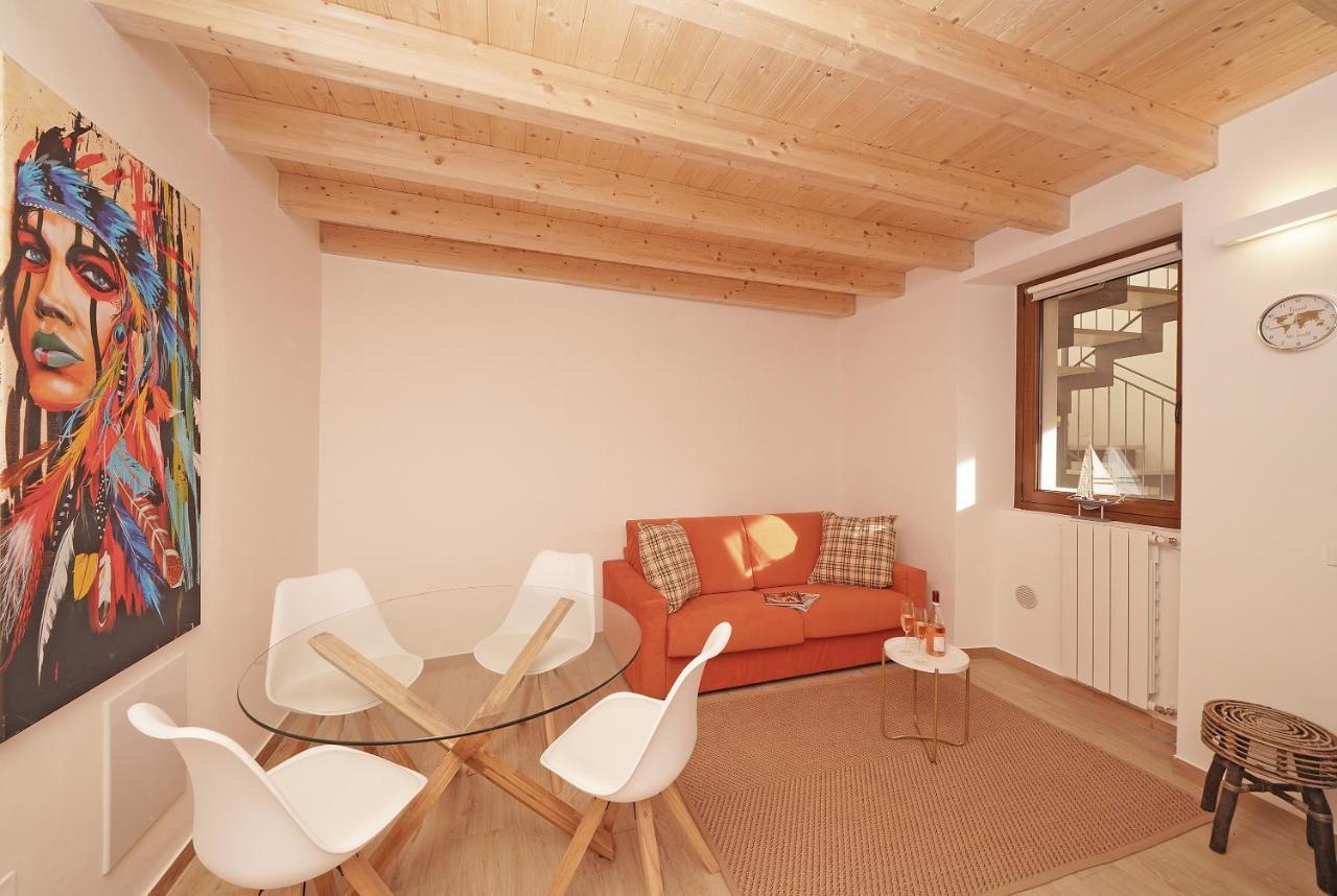 Apartments Villa Bougainville San Felice del Benaco Bagian luar foto