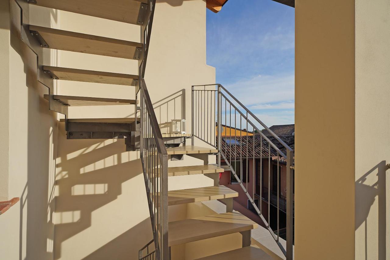 Apartments Villa Bougainville San Felice del Benaco Bagian luar foto